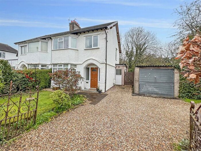 3 Bedroom Semi-Detached House For Sale In Overdale Avenue, Wirral, CH61