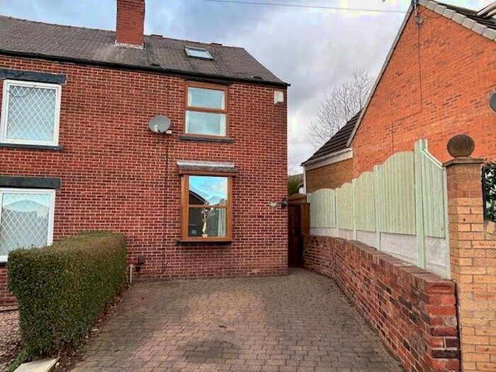 3 Bedroom Semi-Detached House To Rent In Darton Lane, Barnsley, S75