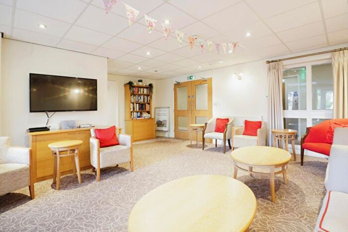 1 Bedroom Flat For Sale In Knights Lane, Tiddington, Stratford-upon-Avon, Warwickshire, CV37