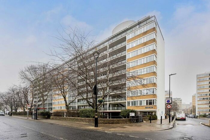 2 Bedroom Flat To Rent In Churchill Gardens, London, SW1V