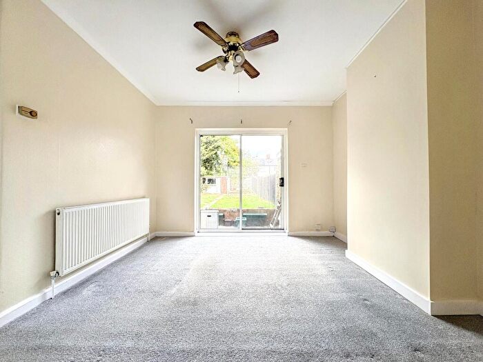 3 Bedroom House To Rent In Lyne Crescent, Walthamstow, E17