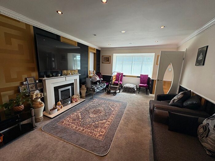 5 Bedroom Detached Bungalow For Sale In Intake Road, Bradford, BD2
