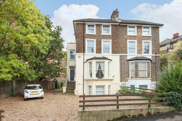 1 Bedroom Apartment To Rent In Versailles Road, Anerley, London, SE20