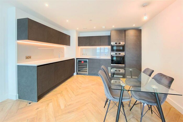 2 Bedroom Apartment To Rent In Elizabeth Tower, M15