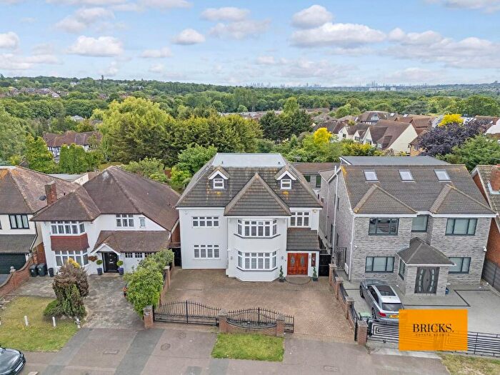 6 Bedroom Detached House For Sale In Chigwell Rise, Chigwell, IG7