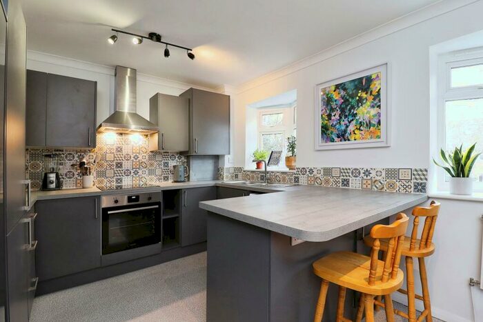 2 Bedroom End Of Terrace House To Rent In Nelson Drive, Cowes, PO31