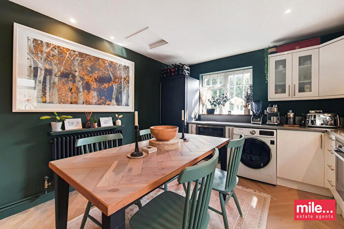 1 Bedroom Flat To Rent In Wendover Road, London, NW10