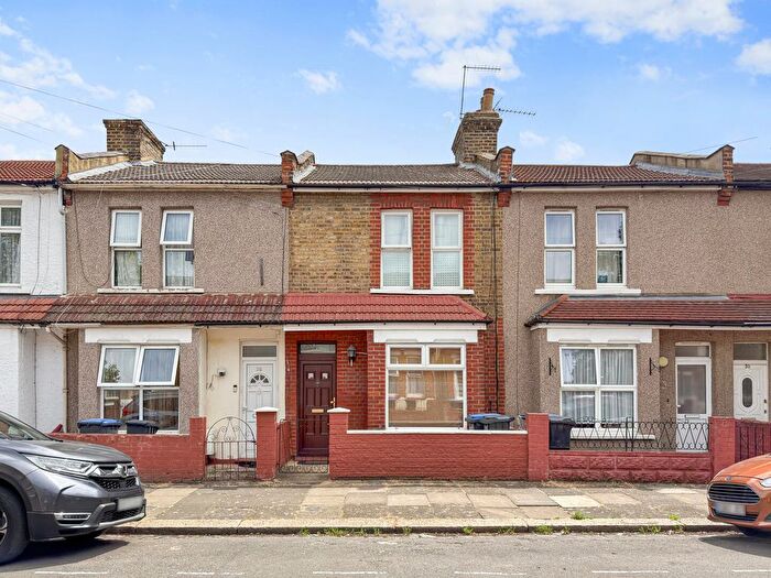 2 Bedroom Terraced House For Sale In Marsden Road, London, N9