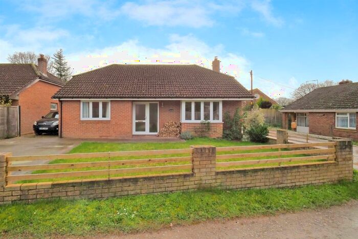 3 Bedroom Detached Bungalow For Sale In Salisbury Road, West Wellow, Romsey, SO51