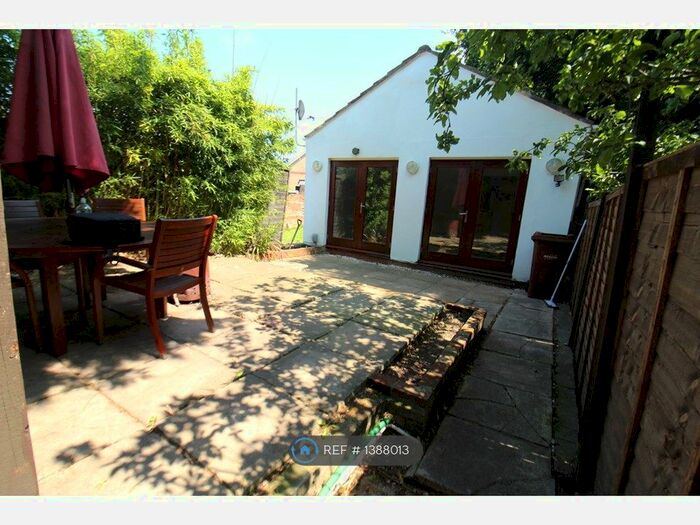 2 Bedroom Detached House To Rent In Duncan Rd, Kent, ME7