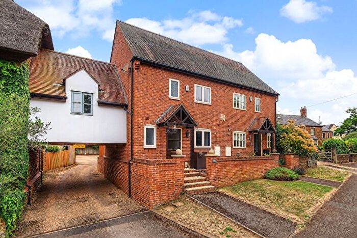 4 Bedroom Link Detached House To Rent In The Maltings, Hook Norton, Banbury, OX15