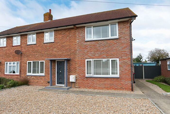 4 Bedroom Semi-detached House For Sale In Herne Drive, Herne Bay, CT6