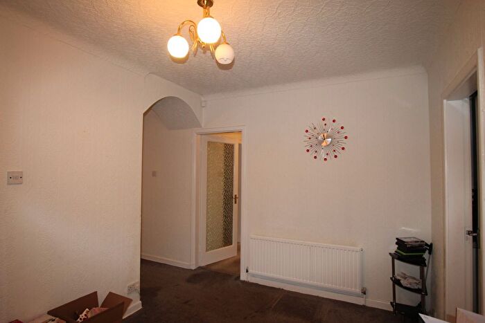 2 Bedroom Detached Bungalow To Rent In Bury Road, Bamford, Rochdale, OL11