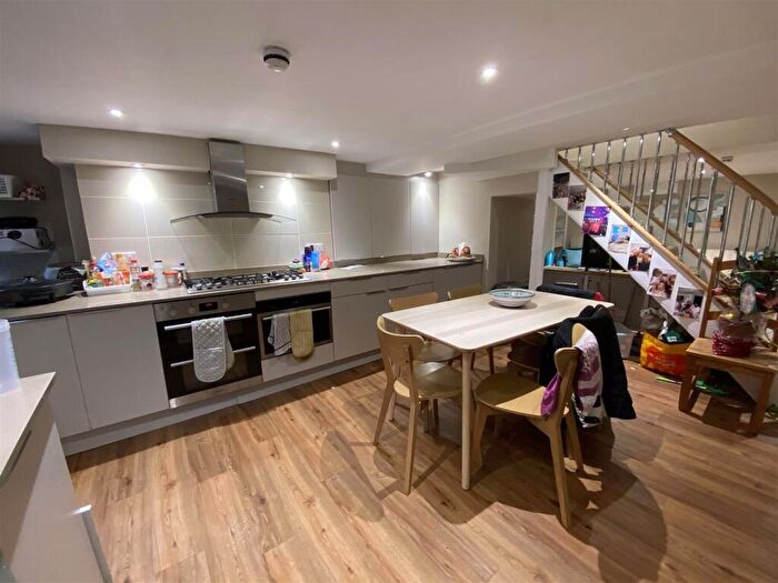 6 Bedroom Terraced House To Rent In B Alexandra Park, Redland, BS6