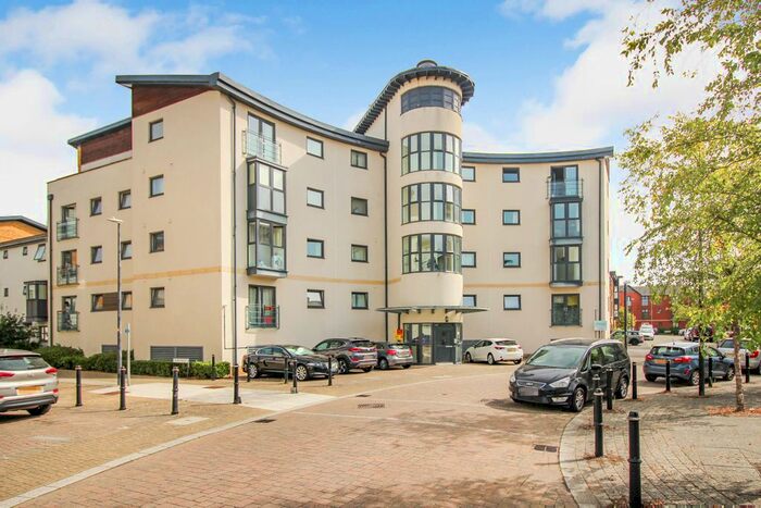 2 Bedroom Flat To Rent In Pasteur Drive, Old Town, Swindon, SN1