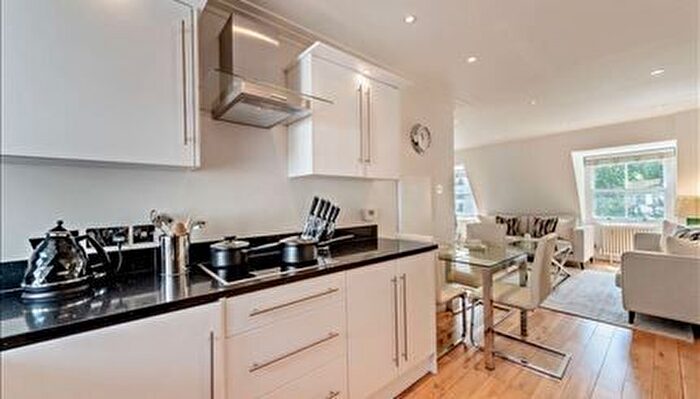1 Bedroom Flat To Rent In Grosvenor Hill, London, W1K