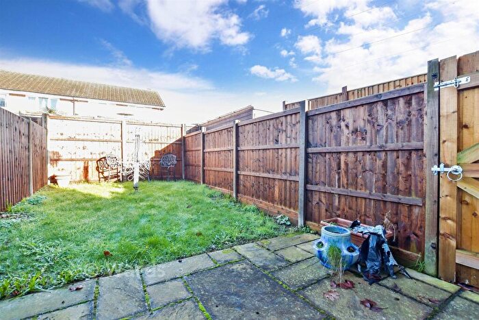 2 Bedroom End Of Terrace House For Sale In Keats Road, Larkfield, Aylesford, Kent, ME20