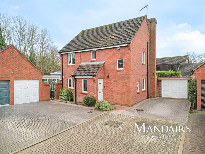 4 Bedroom Detached House For Sale In Oak View, Bretton, Peterborough, PE3