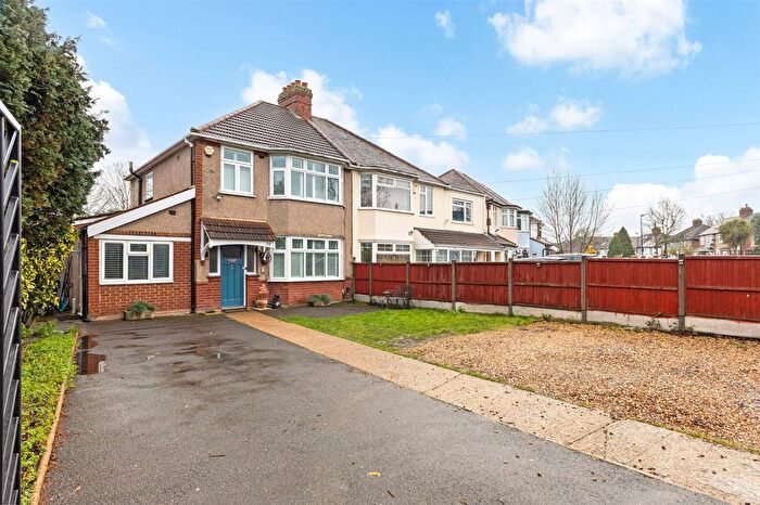 4 Bedroom Semi-Detached House For Sale In The Drive, Isleworth, TW7