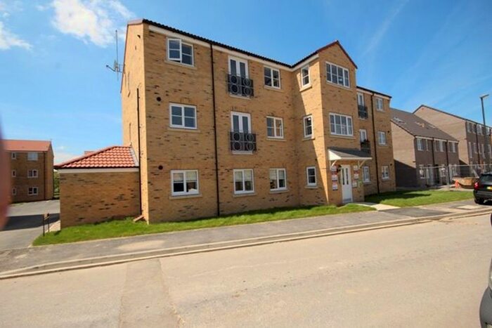 2 Bedroom Flat To Rent In Rose Court, Staynor Hall, Selby, YO8