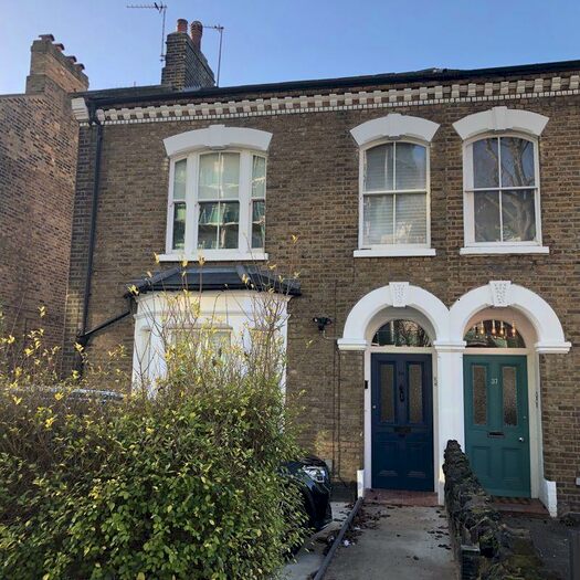 2 Bedroom Flat To Rent In Sydney Road, Enfield, EN2