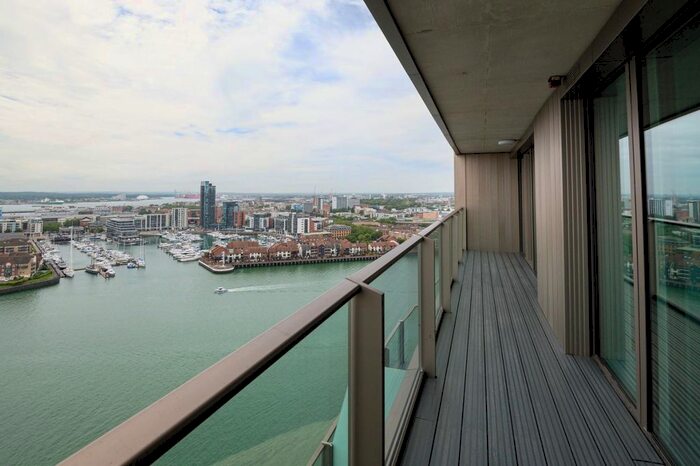 2 Bedroom Flat To Rent In Centenary Plaza, Southampton, SO19