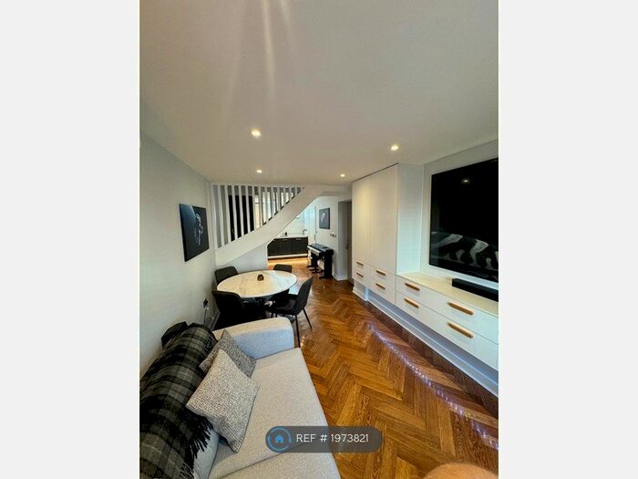 2 Bedroom Detached House To Rent In Laud Street, Croydon, CR0