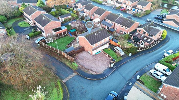 3 Bedroom Semi-Detached House For Sale In Isis Close, Congleton, CW12