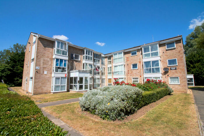 2 Bedroom Flat To Rent In Vincent Road Luton, LU4