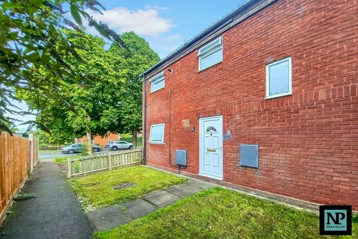 3 Bedroom End Of Terrace House To Rent In Ribblesdale, Wilnecote, B77