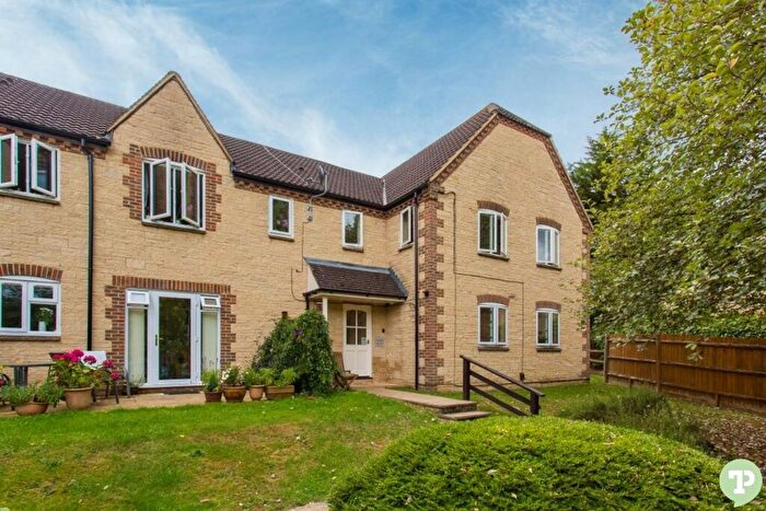 2 Bedroom Apartment For Sale In Kelham Hall Drive, Wheatley, OX33