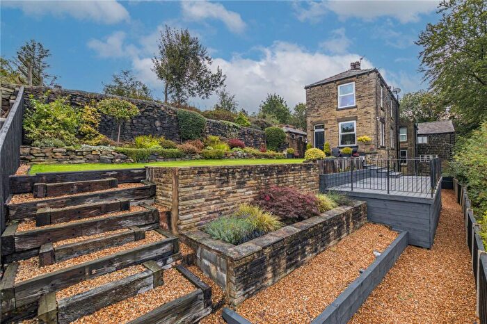 2 Bedroom Semi-Detached House For Sale In Milnrow Road, Milnrow, Rochdale, Greater Manchester, OL16