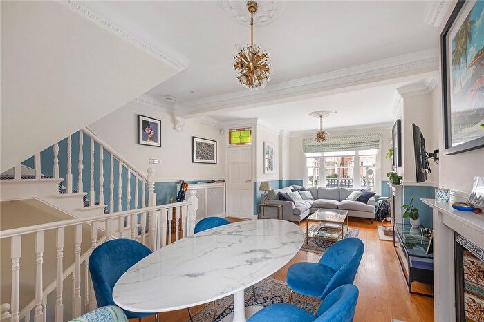 4 Bedroom Terraced House For Sale In Hazlebury Road, London, SW6