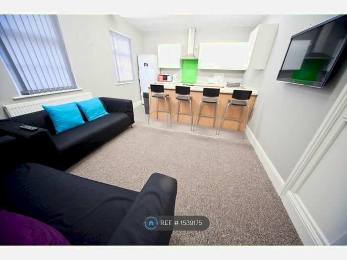 8 Bedroom Terraced House To Rent In Starkie Street, Preston, PR1