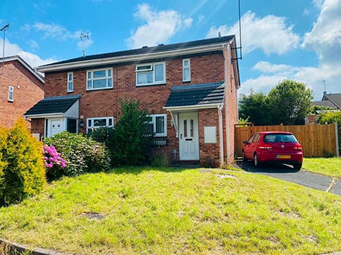 2 Bedroom Semi-Detached House To Rent In Humphrey Middlemore Drive, Selly Oak, Birmingham, B17