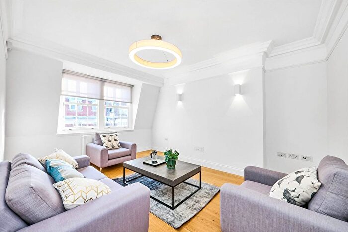2 Bedroom Flat To Rent In Marylebone High Street, London, W1U