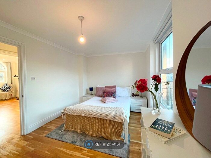 1 Bedroom Flat To Rent In City Road, London, EC1V