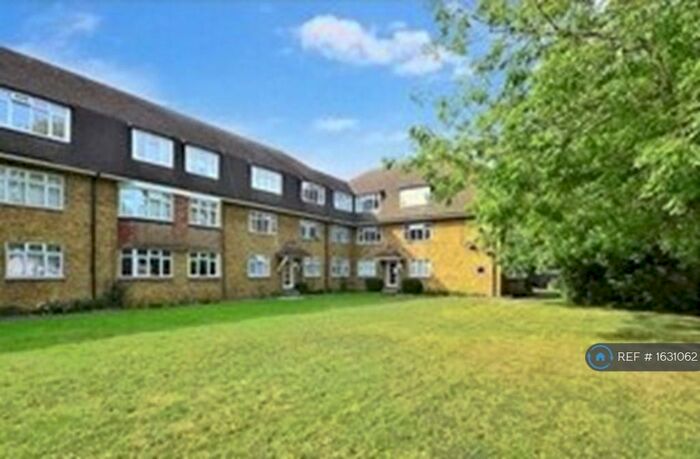 2 Bedroom Flat To Rent In Sutton Common Road, Sutton, SM1