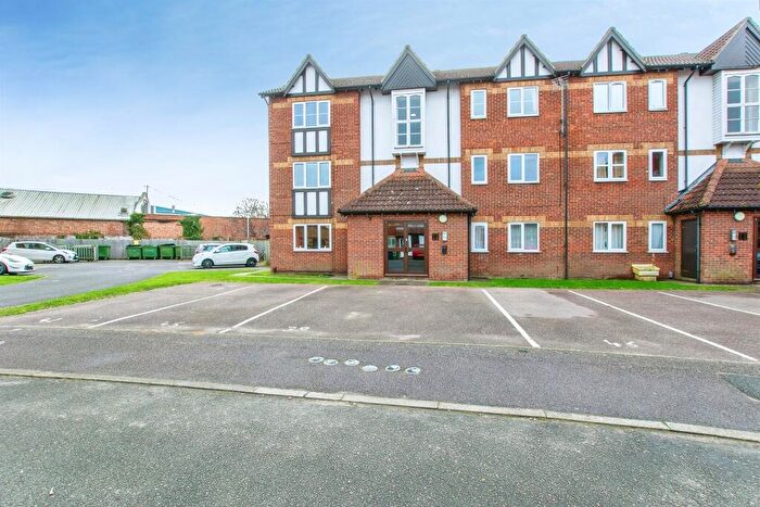 2 Bedroom Apartment For Sale In Mill Close, Wisbech, PE13