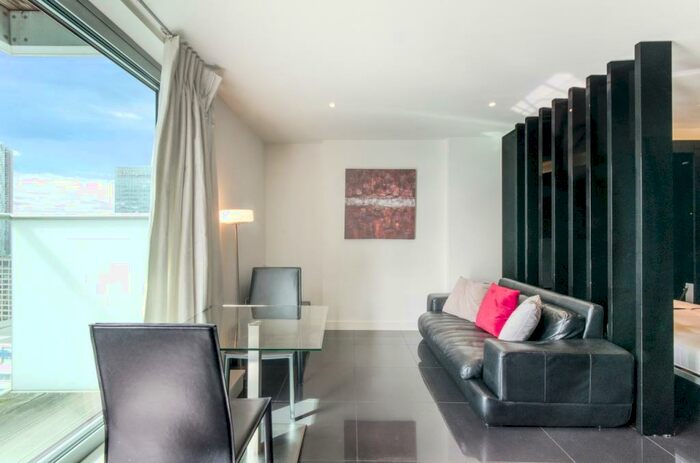 Studio To Rent In West Tower, Pan Peninsula, Canary Wharf, E14