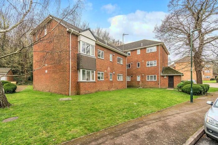 1 Bedroom Flat To Rent In Findlay Close, Gillingham, Kent, ME8