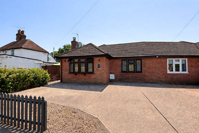 2 Bedroom Semi-Detached Bungalow For Sale In Chapel Road, Tiptree, CO5