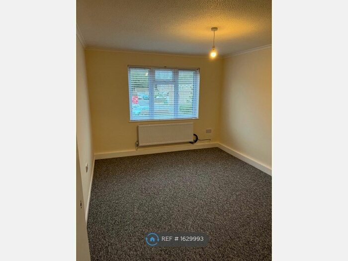 1 Bedroom Flat To Rent In Pittneys, Peterborough, PE4