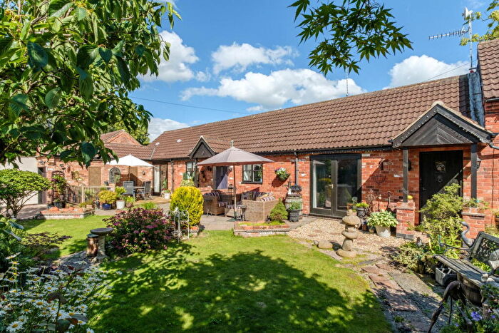 4 Bedroom Barn Conversion For Sale In The Old Dairy, Wood Farm Court, Thrumpton, NG11