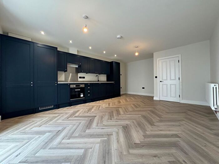 1 Bedroom Flat To Rent In Burlington Place, Eastbourne, BN21