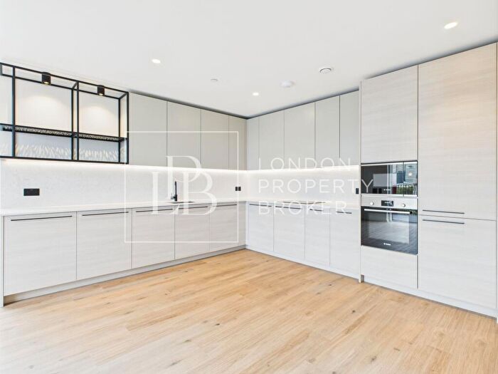 2 Bedroom Apartment For Sale In Bowline House, Heron Wharf, E14