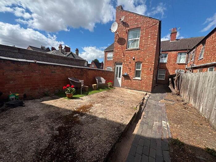 1 Bedroom Flat To Rent In Park Road, Rugby, CV21