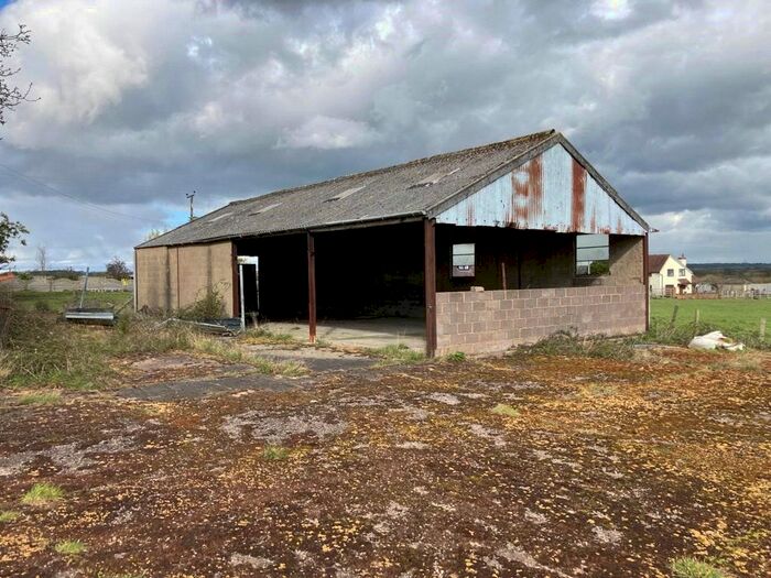 3 Bedroom Property For Sale In Hanbury, Bromsgrove, Worcestershire, B60