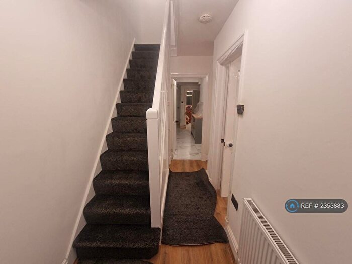 4 Bedroom Terraced House To Rent In Siddeley Avenue, Coventry, CV3