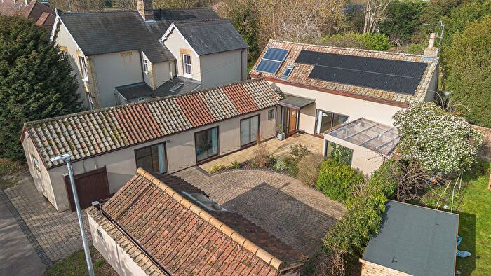4 Bedroom Barn Conversion For Sale In Newton Road, Little Shelford, CB22